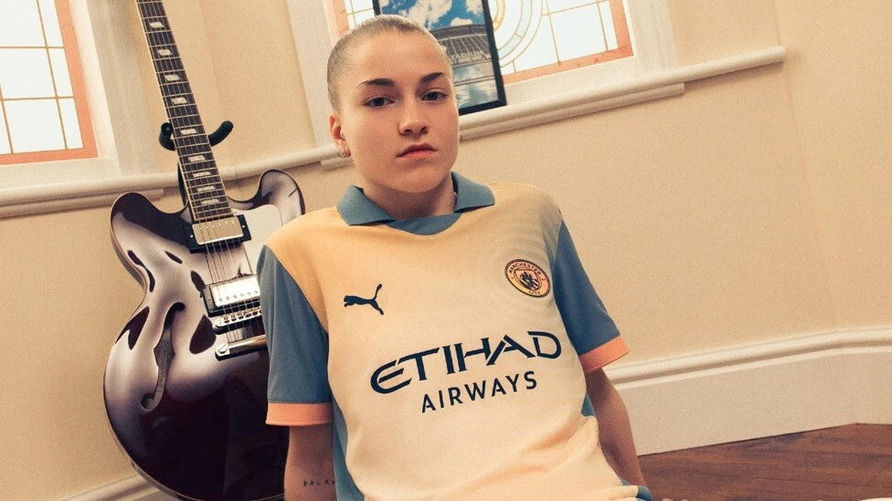 EQUIPACIÓN MANCHESTER CITY FT OASIS 2024-25