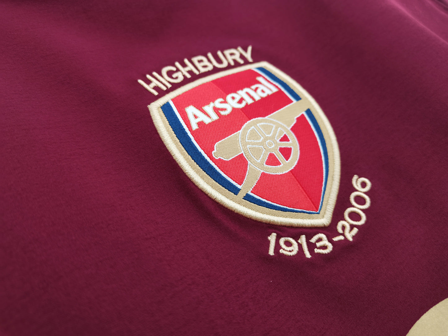 EQUIPACIÓN RETRO: ARSENAL 2005-06