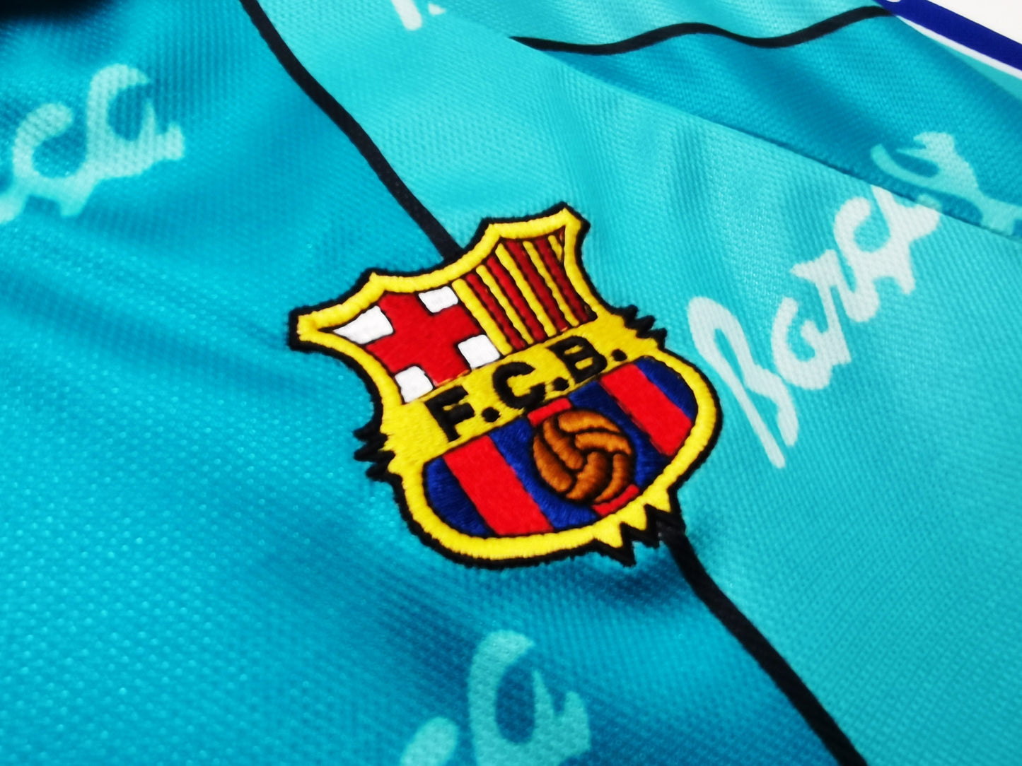 EQUIPACIÓN RETRO FC BARCELONA 1995-97