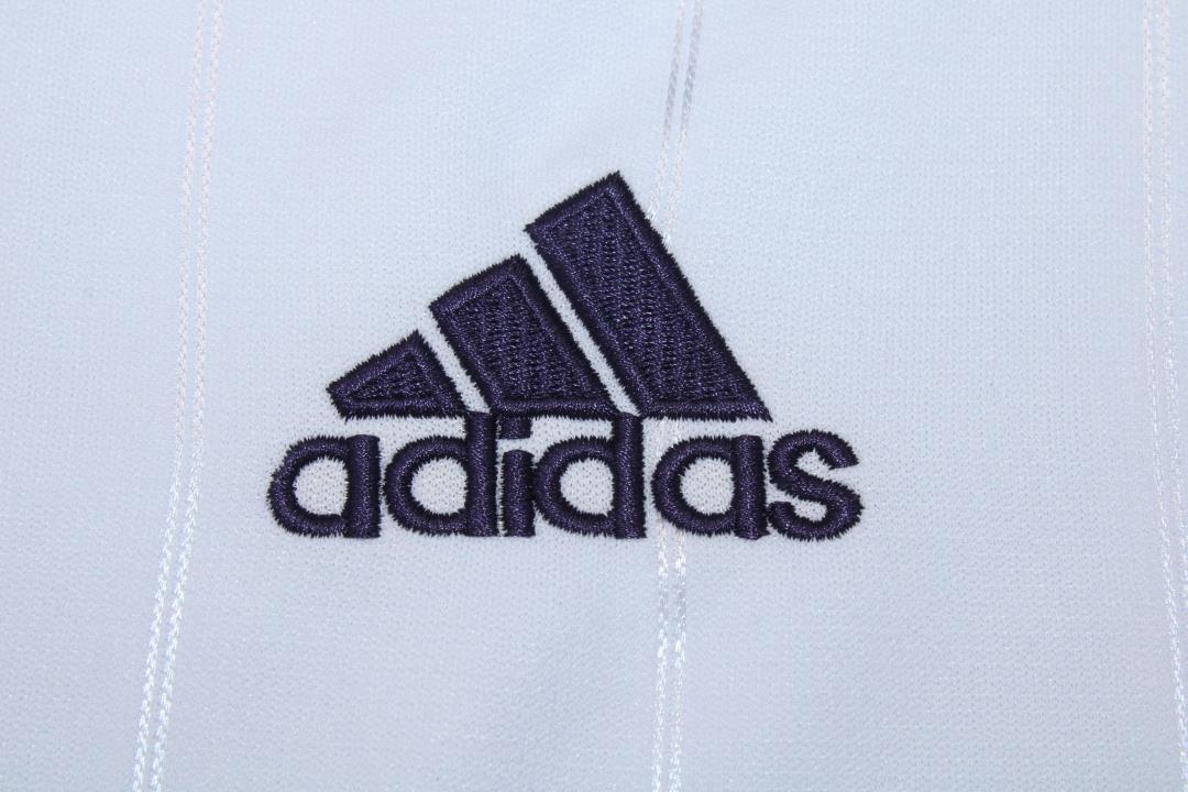 EQUIPACIÓN RETRO REAL MADRID 2012-13