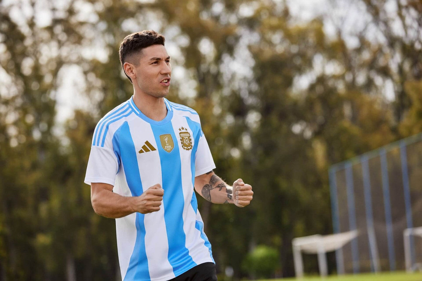 PRIMERA EQUIPACIÓN ARGENTINA 2023/24