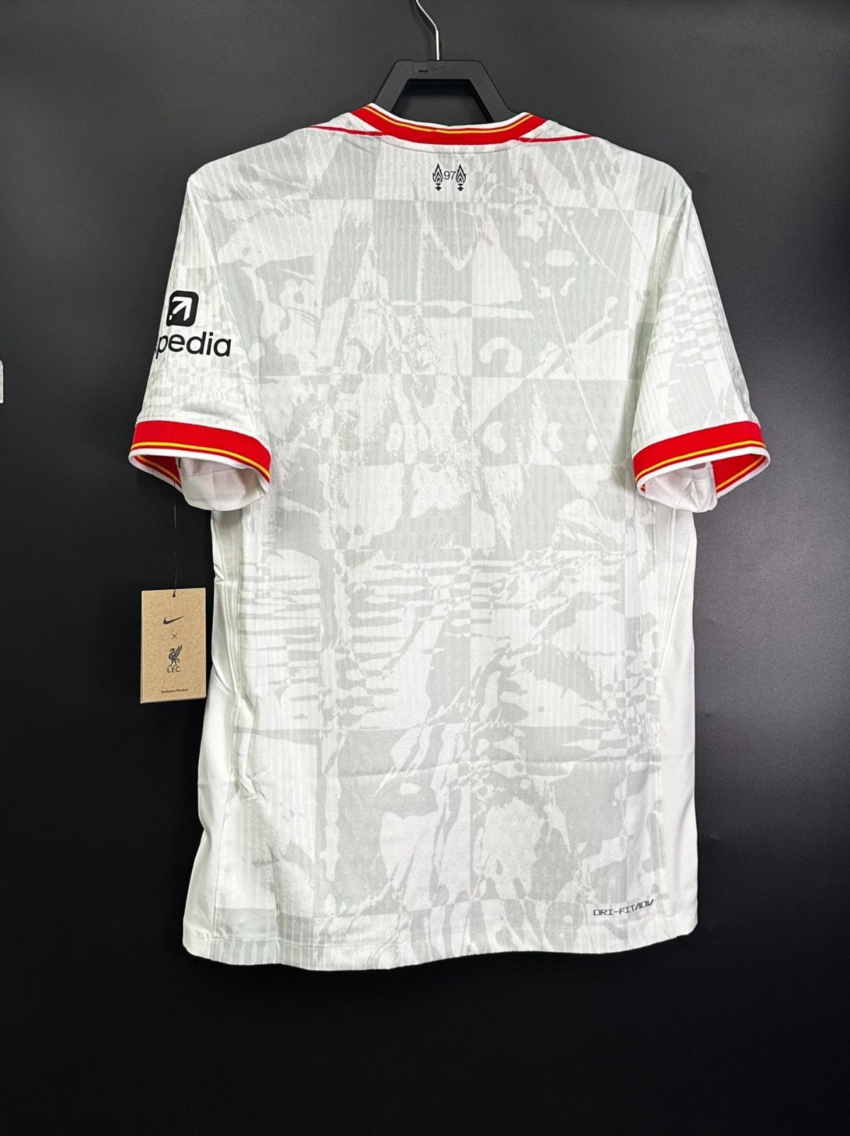 TERCERA EQUIPACIÓN LIVERPOOL 2024-25