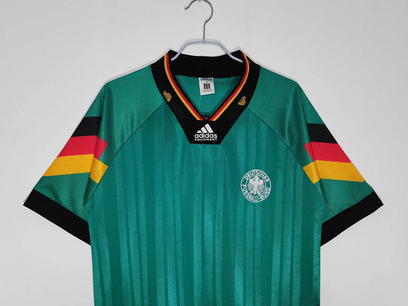 EQUIPACIÓN RETRO ALEMANIA 1992