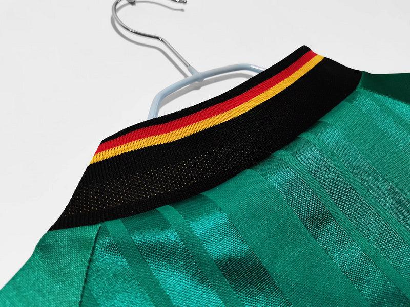 EQUIPACIÓN RETRO ALEMANIA 1992