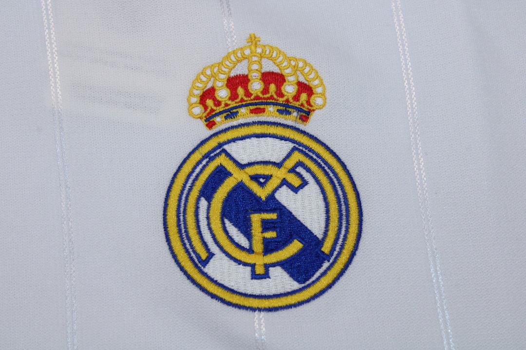 EQUIPACIÓN RETRO REAL MADRID 2012-13