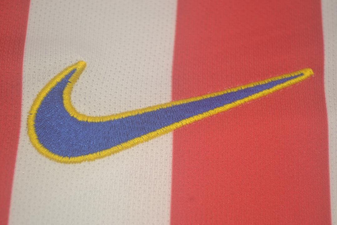 EQUIPACIÓN RETRO ATLÉTICO DE MADRID 2004-05 (SPIDERMAN 2 VERSION)