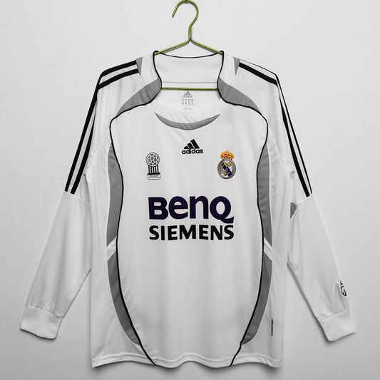 EQUIPACIÓN RETRO REAL MADRID 2006-07 MANGA LARGA