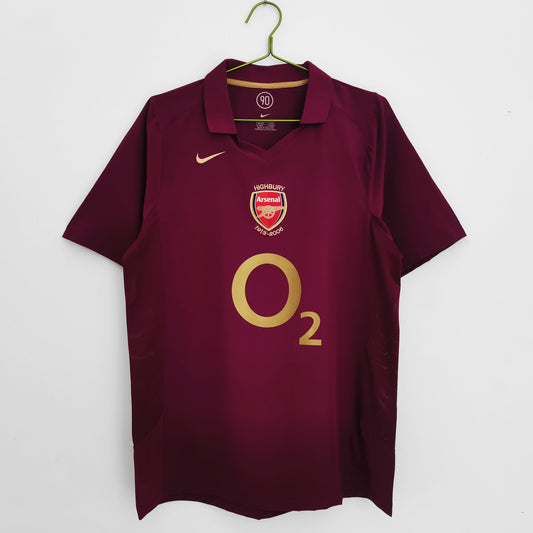 EQUIPACIÓN RETRO: ARSENAL 2005-06