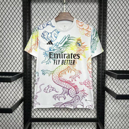 EQUIPACIÓN ESPECIAL REAL MADRID 2024-25