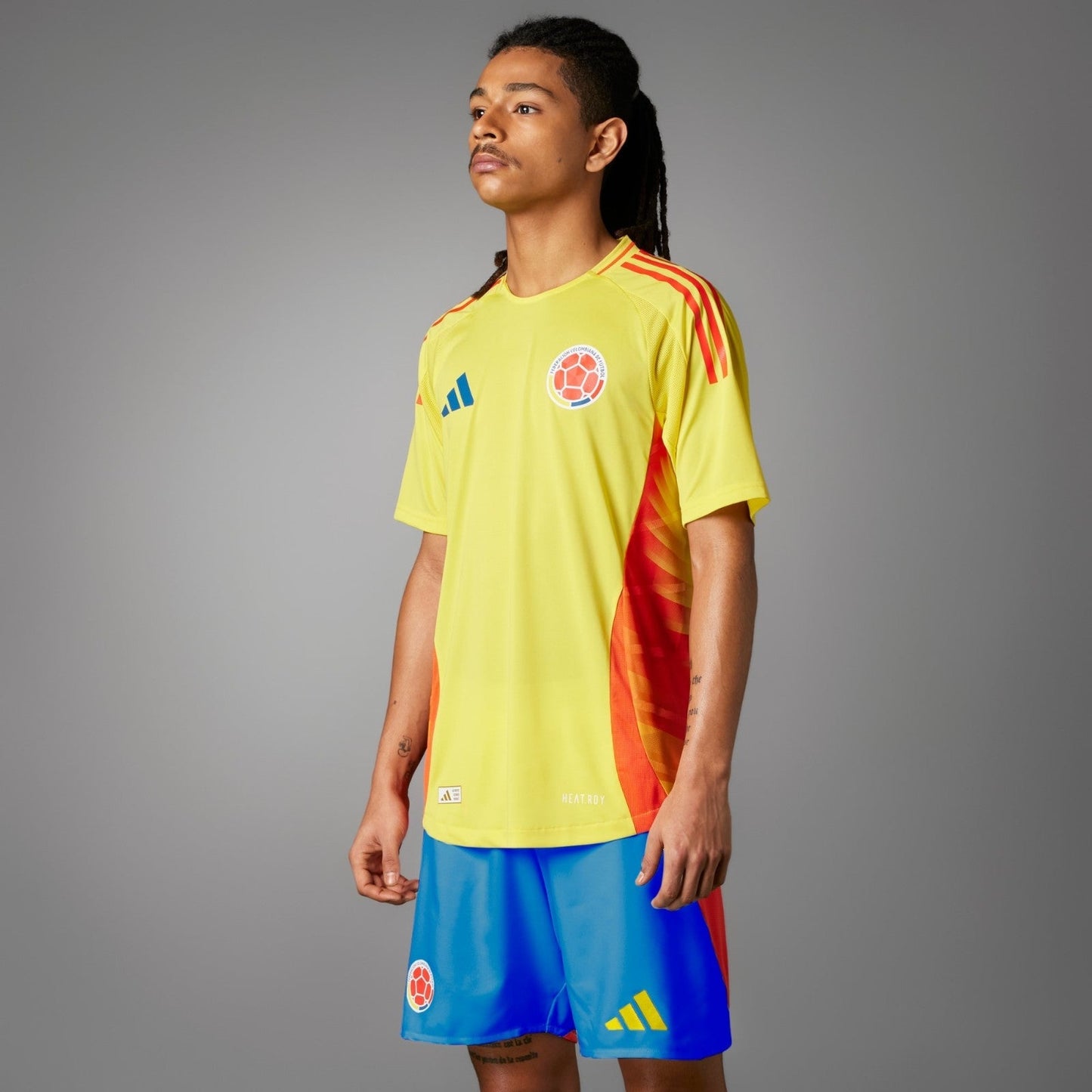 PRIMERA EQUIPACIÓN COLOMBIA 2023/24