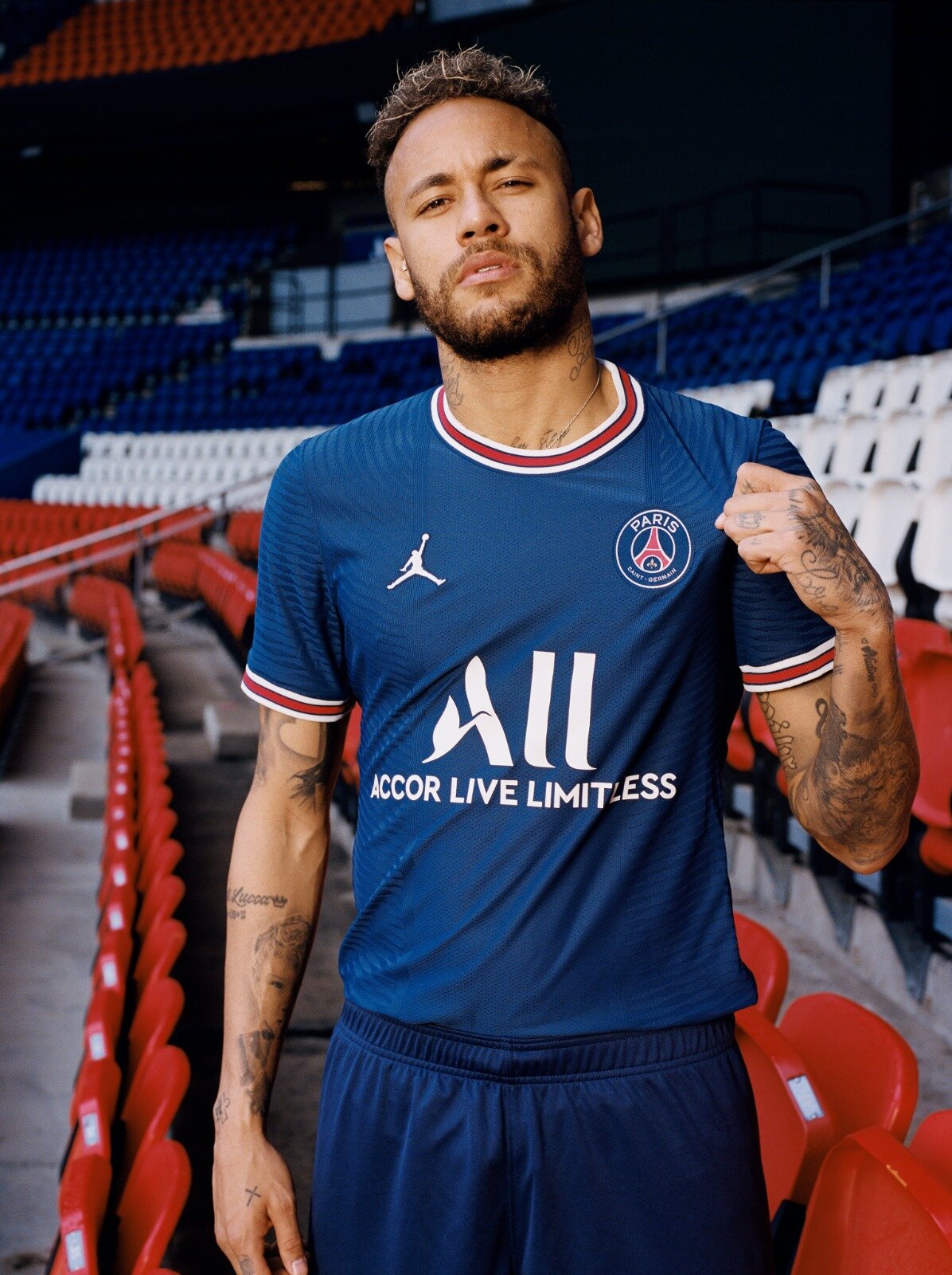 EQUIPACIÓN RETRO PSG 2021-22