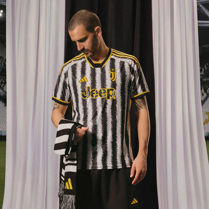 PRIMERA EQUIPACIÓN JUVENTUS 2023/24