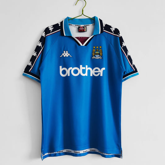 EQUIPACIÓN RETRO MANCHESTER CITY 1997-98